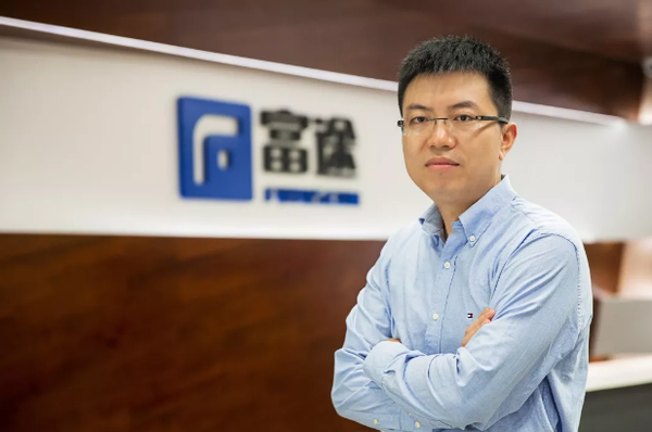 他是腾讯18号员工，微信第1个好友是马化腾，辞