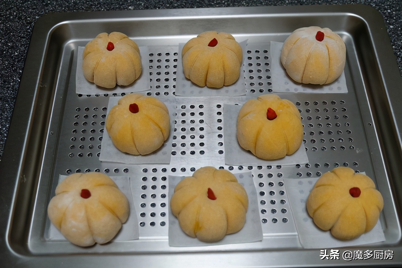 早起一小時，蒸一盤好吃又好看的豆沙包，不放水不加糖，香軟誘人