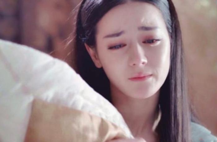 女星抱孩子谁最有爱？刘诗诗戏里戏外分不清，