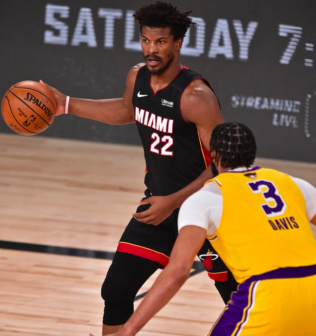 第一節吉巴5中5，後三節一眉哥主防後，數據大幅度下滑！一眉哥還順便進180俱樂部！-黑特籃球-NBA新聞影音圖片分享社區