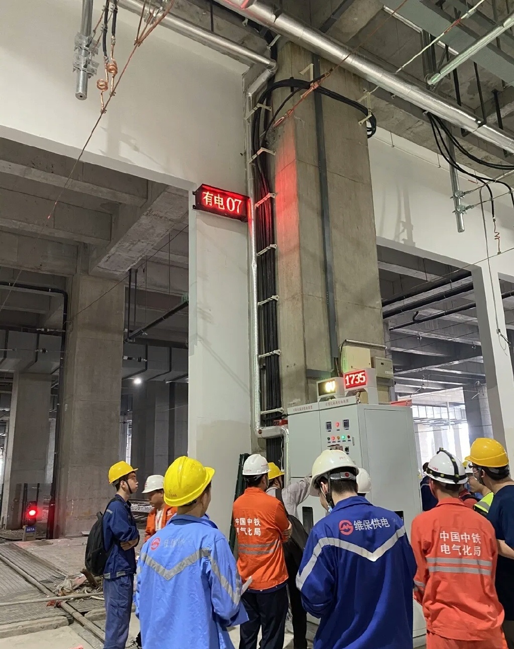 上海轨道交通18号线的新进展：新列车送到，航头