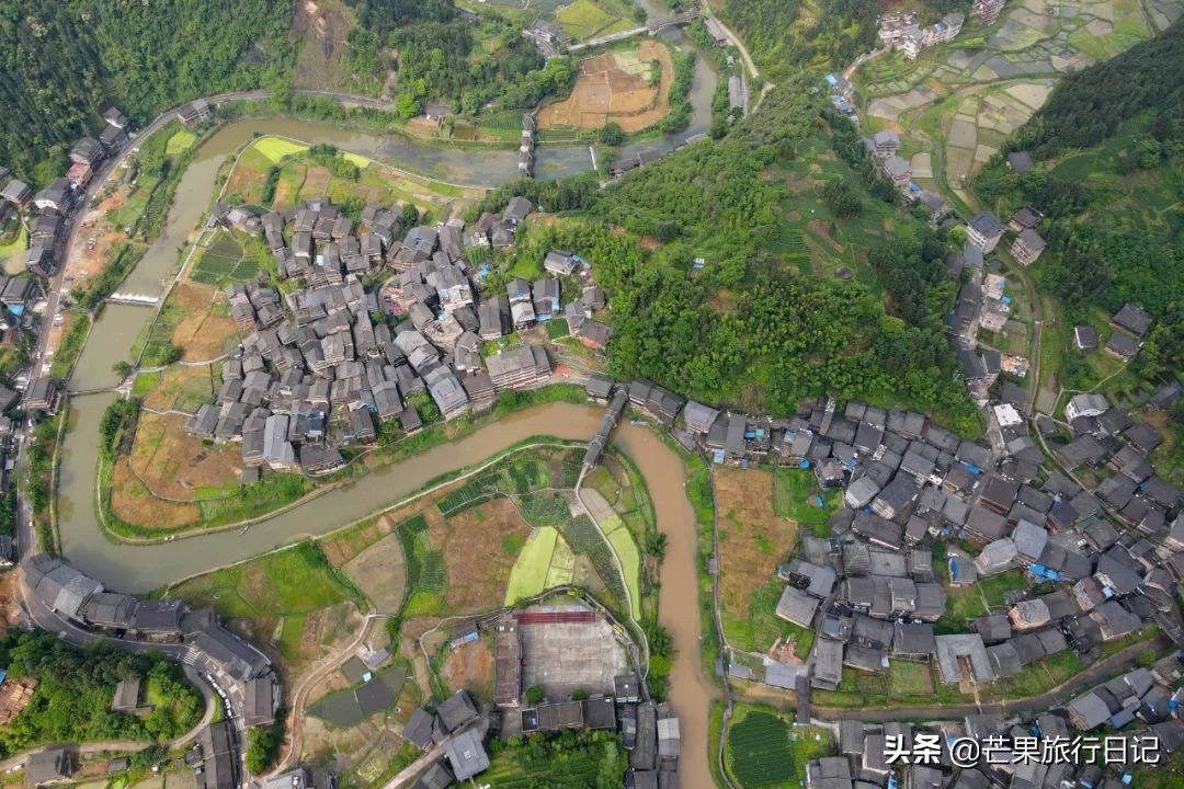 广西大山发现八个侗族村寨，村民还过着比较原始的生活，远离城市