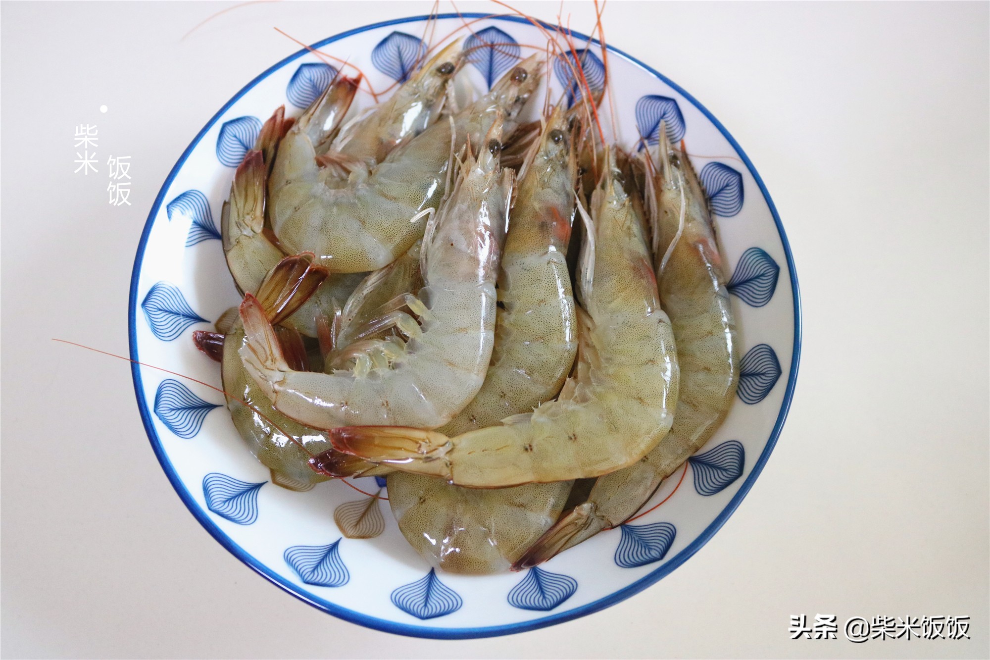 年夜飯油燜大蝦，這個做法特簡單，入味又多汁，好吃不腥