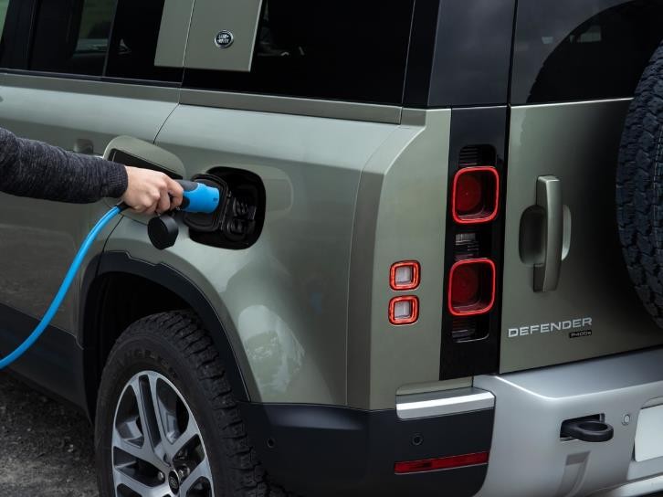 2022年款全新路虎·卫士90及卫士110 P400e正式上市