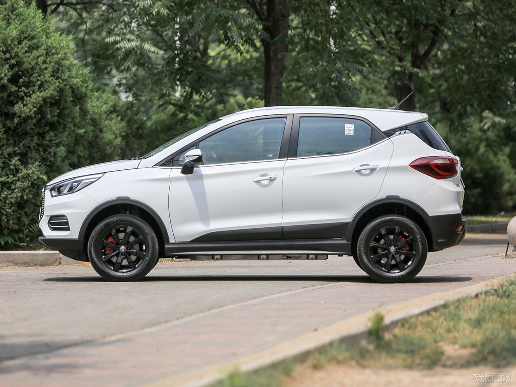 在追寻的路上从未停止比亚迪s2