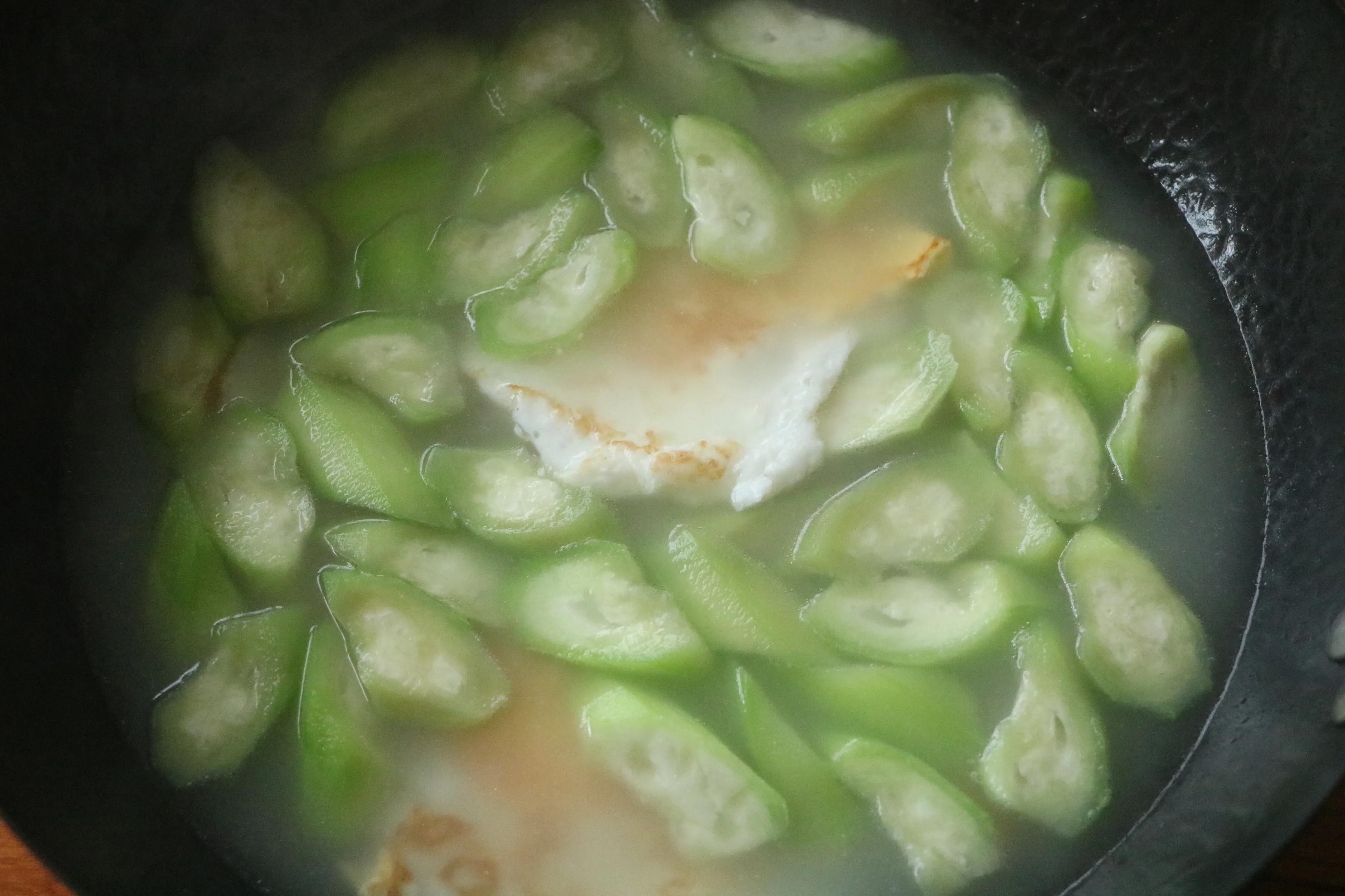 夏天没食欲，煮上这样的一锅汤水，清淡爽口，解暑又解腻，超舒服