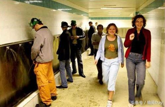 �ݵ���Ůͬ��������Ϊ�α��෽��ע��