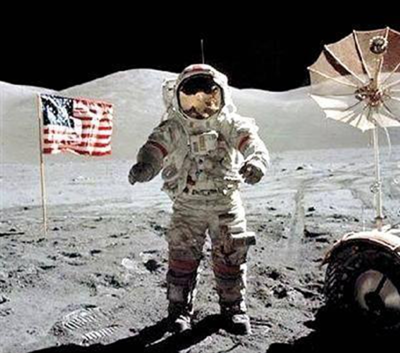 在50年前，美国宇航员丢在月球的纸尿布，如今急