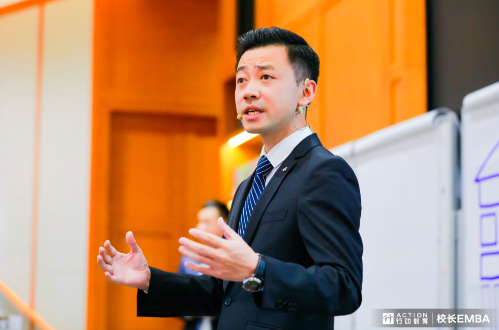张馨予、陈妍希、杜若溪，这个80后大汉，凭啥包