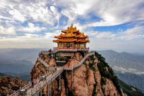 国庆旅游业上复兴之路？25省发布旅游喜报，九省收入破300亿