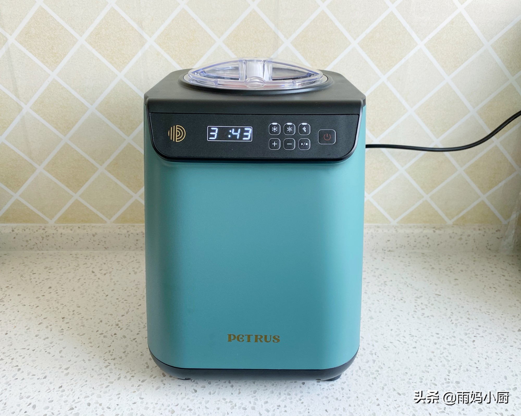 紫薯除了煮粥，還能做冰淇淋，香濃順滑健康又實惠，孩子吃得放心