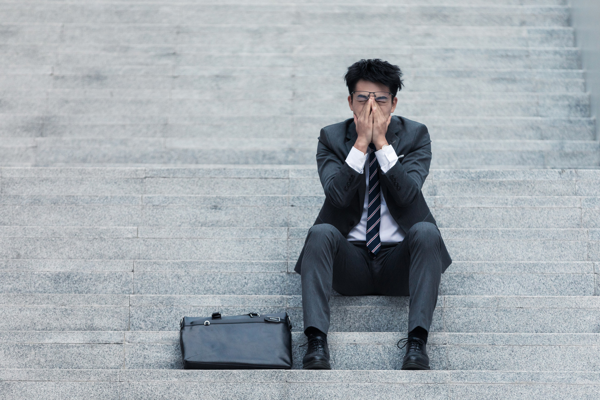 4年，从负债累累到身价百亿，富豪张磊：没有3板斧，就不要创业