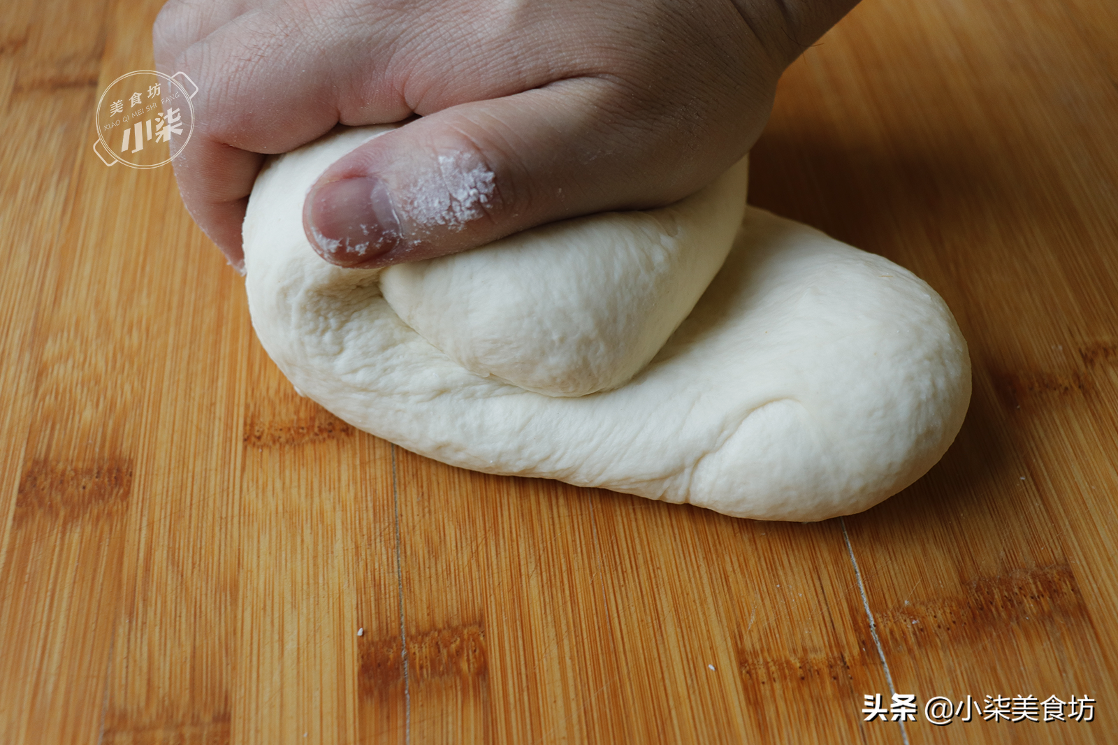 春天，韭菜餡餅新包法，不破皮不露餡，個個皮薄餡大，簡單實用