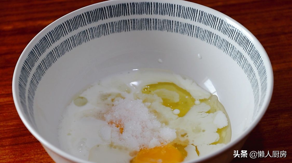 2个鸡蛋，一勺面粉，这是孩子最爱吃的美食，看得口水直流