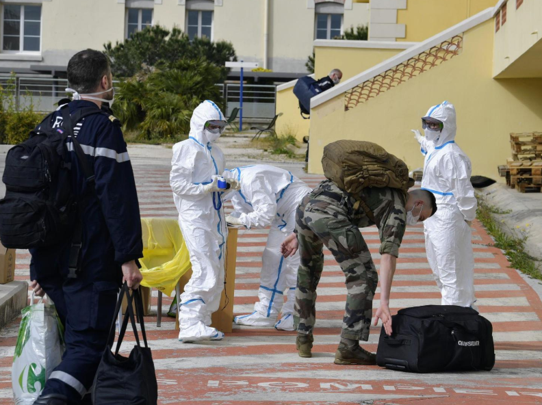 美国谎言被拆穿，加拿大放出重磅消息，钟南山