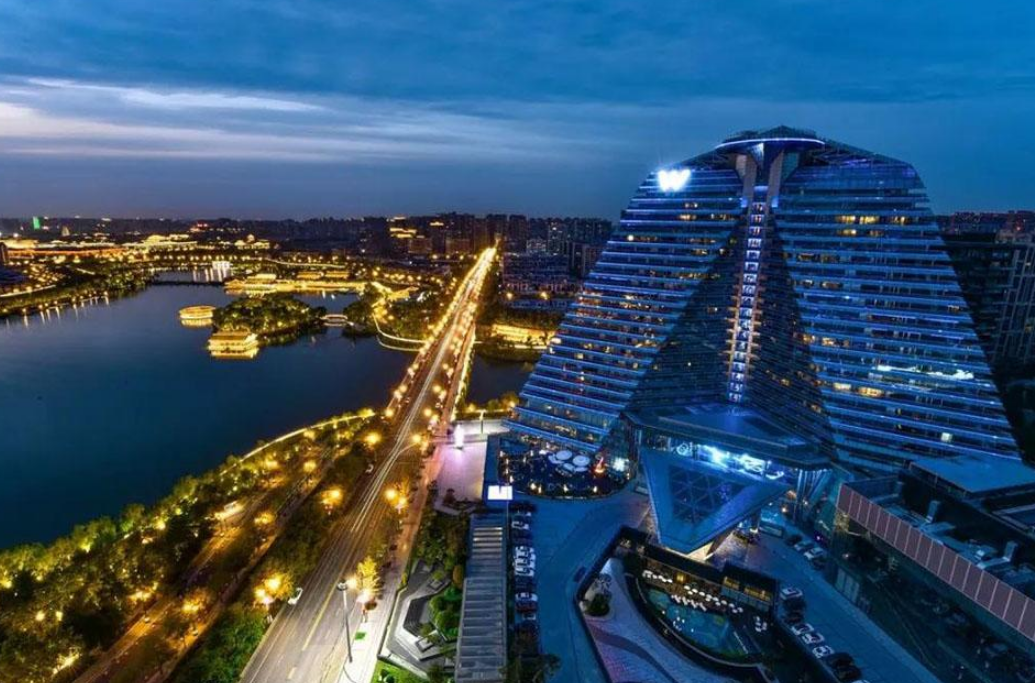 全球仅有8张黑卡，我国的2张1张给了马云，另一