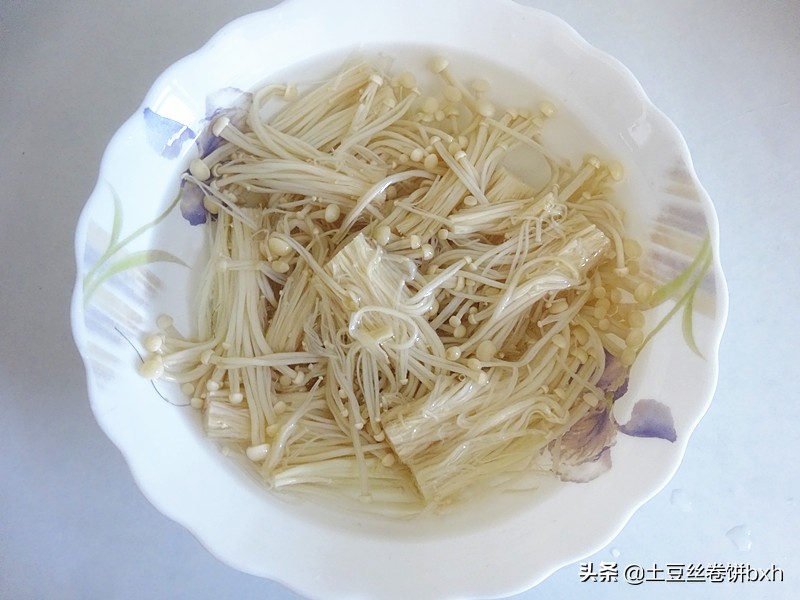 最喜歡這一鍋燉，用這幾樣食材，鮮香味美，怎麼吃都不會胖