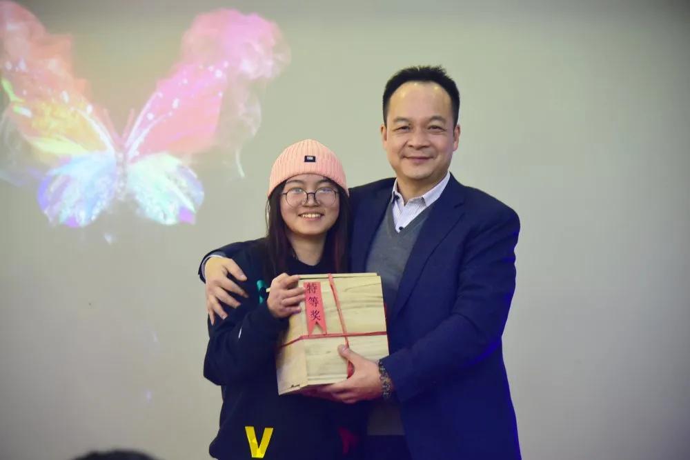 Flourishing contains seed of annual meeting ｜ " rat " not easy, "Ox " turn heaven and earth, 2021 our against the wind and row