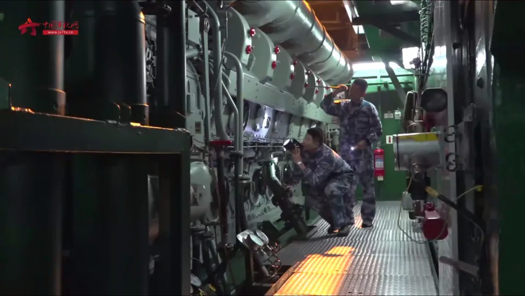 中国075型“两攻”2号舰下水，对中国海军来说这只是开始！