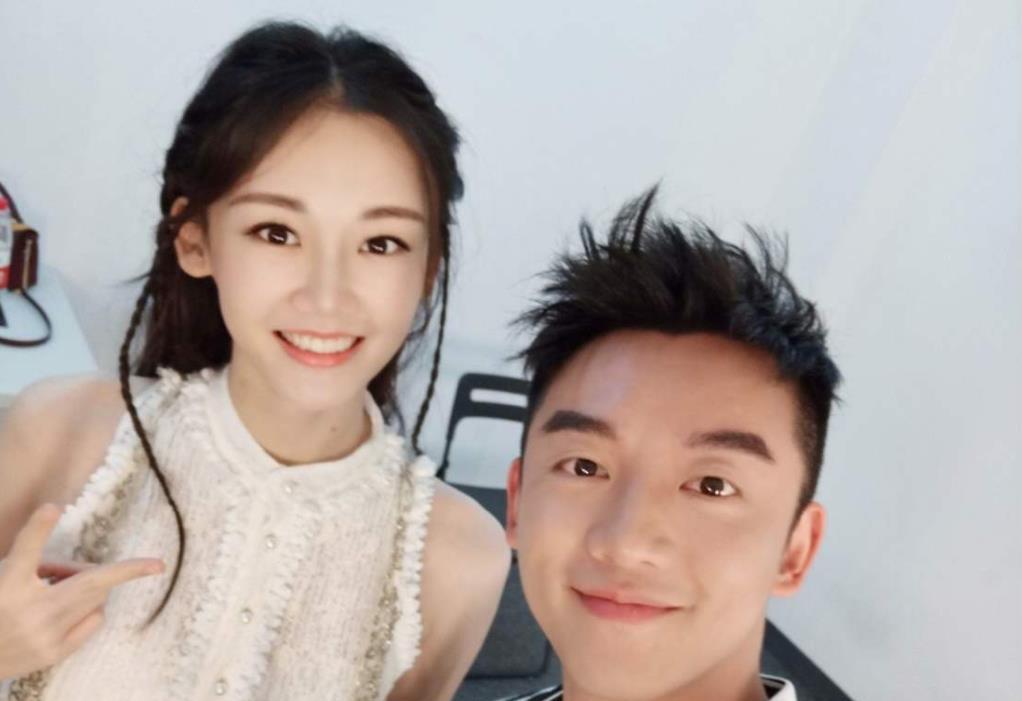 叫“婆婆”已过时，看苗苗怎么叫郑恺妈妈的，婆媳关系一目了然