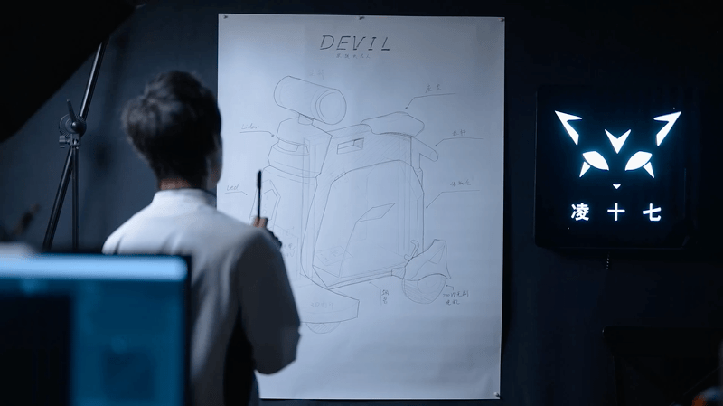 高中Up主200天肝出偷懒机器人！可拎包，全场景跟随，播放破百万