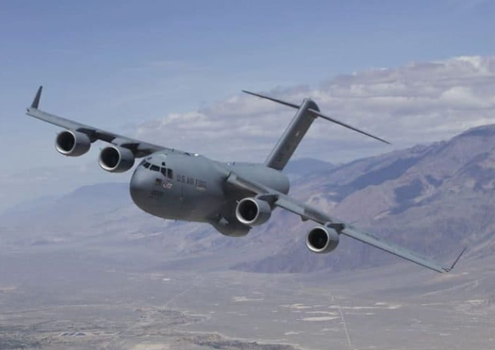 12种不同类型的（军用）货机