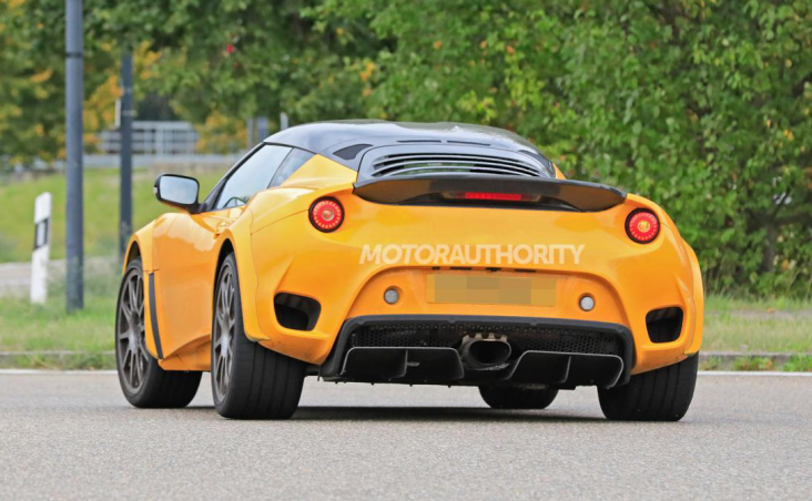 芯片短缺致全球汽车大量减产， 路特斯最后一款全燃油跑车即将发布