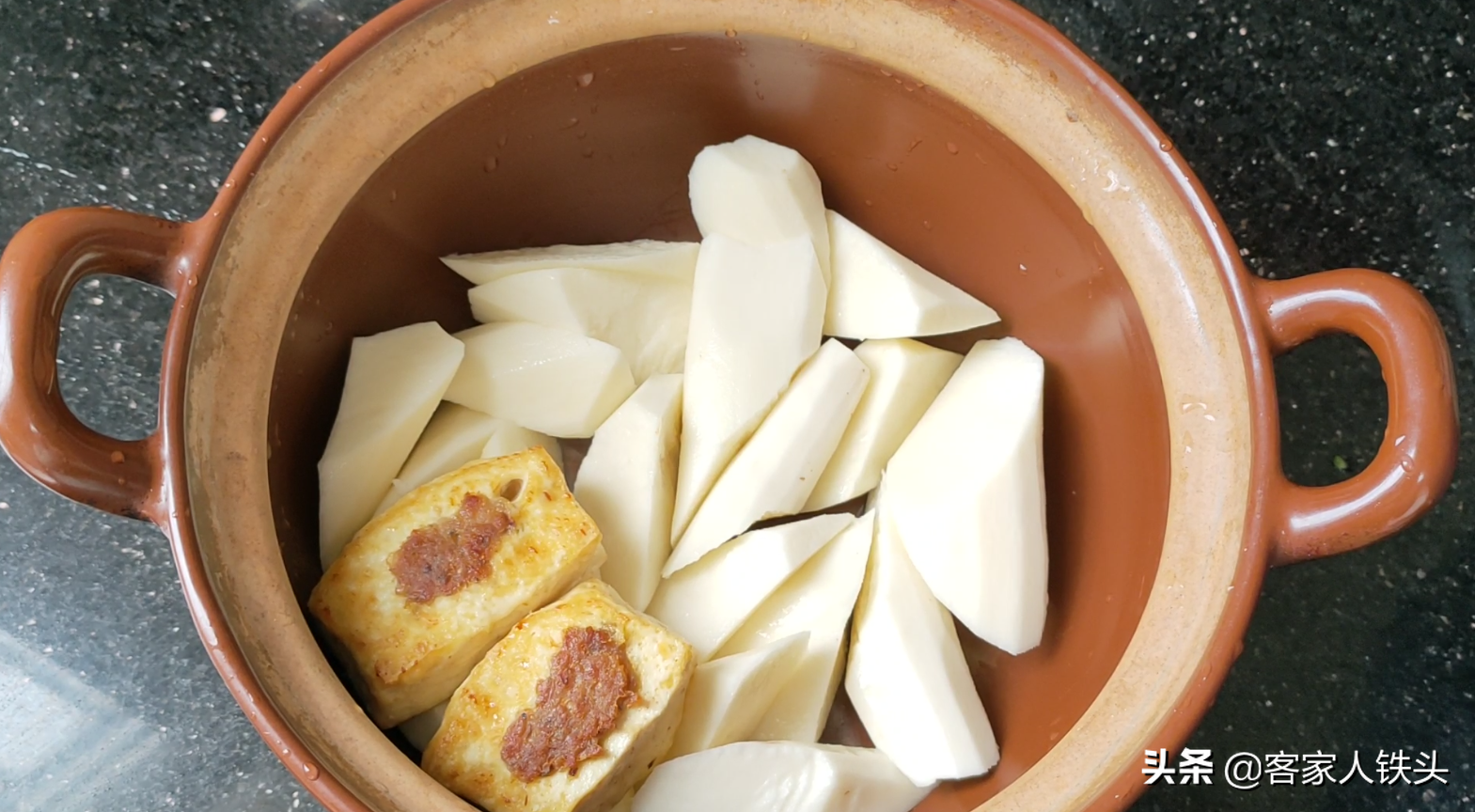 新年待客，少不了一锅客家酿豆腐，教你新吃法，营养好吃又便宜