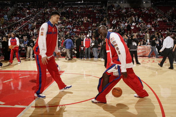 为什么姚明职业生涯最怕跟加内特对位，却丝毫