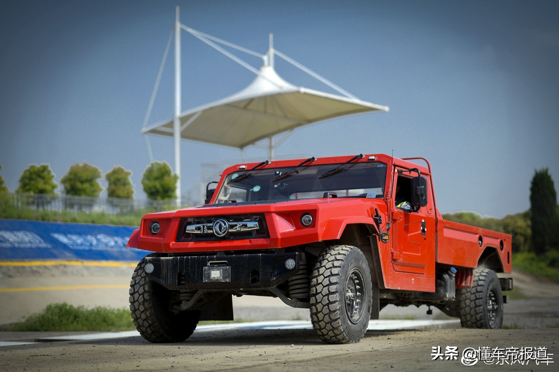 新车 |“国产悍马”军转民！东风猛士m50上市，售66.88万元