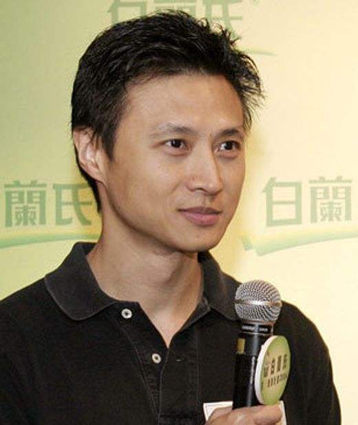 1989年，李嘉欣半夜给刘銮雄原配打电话，接连