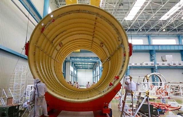 ����5��B����к�;��ŦԼ����������Ҫ��������Ŀ�ĺ��ڣ�