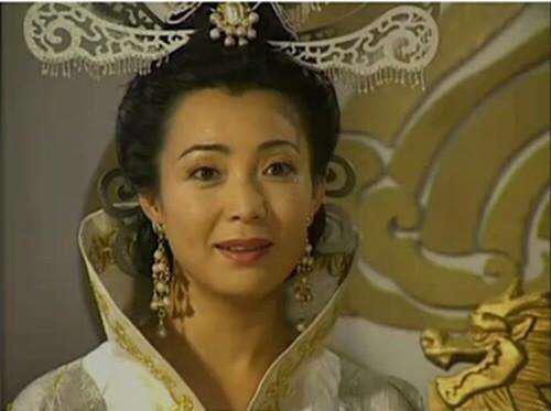 23年前，因张铁林一句话，戴春荣接拍《还珠格格》，如今她后悔吗