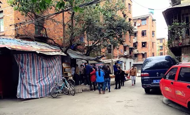 美食界扛把子都藏在成都三江鞋厂、东郊记忆等