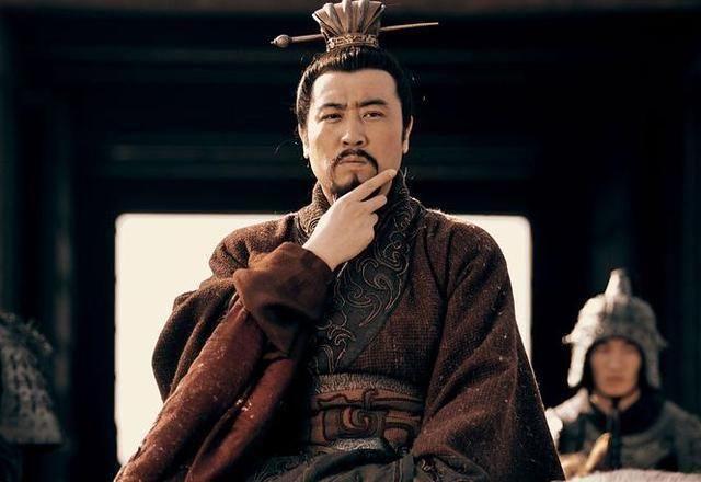 汉中之战，刘备和曹操打得难舍难分时，东吴孙权在干嘛呢？