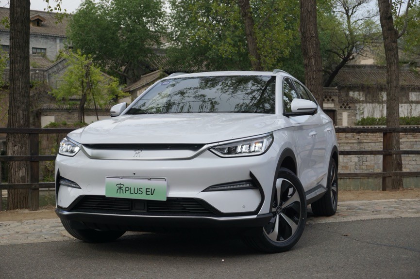 售价不足20万 越级行驶品质，你会选择这款内外兼修的宋PLUS EV吗？