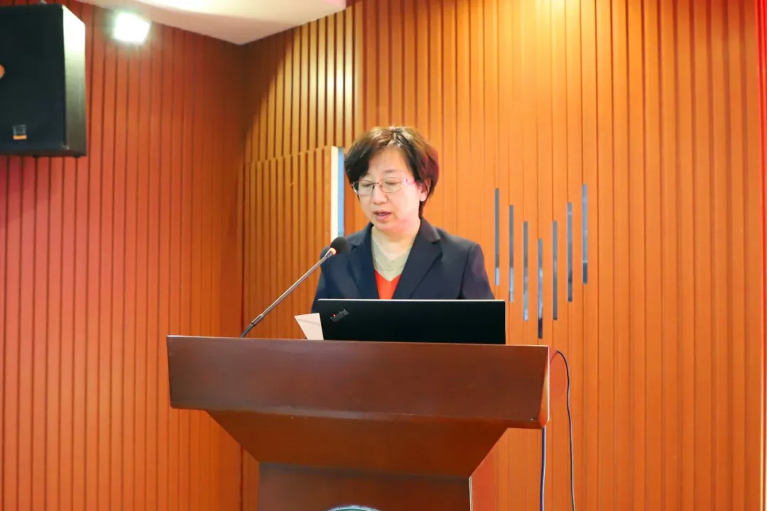 青岛市口腔医院“双代会”隆重召开