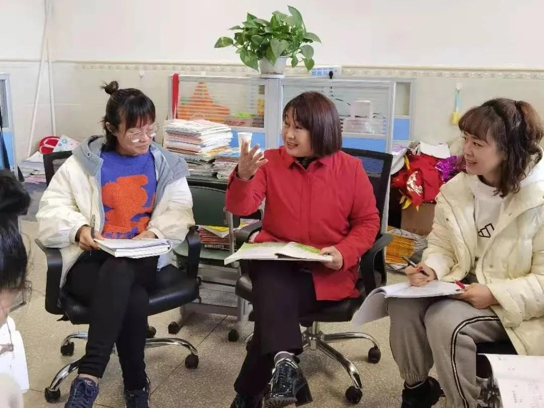 共促发展“语”你同行双流实验小学外国语学校语文组教研简讯