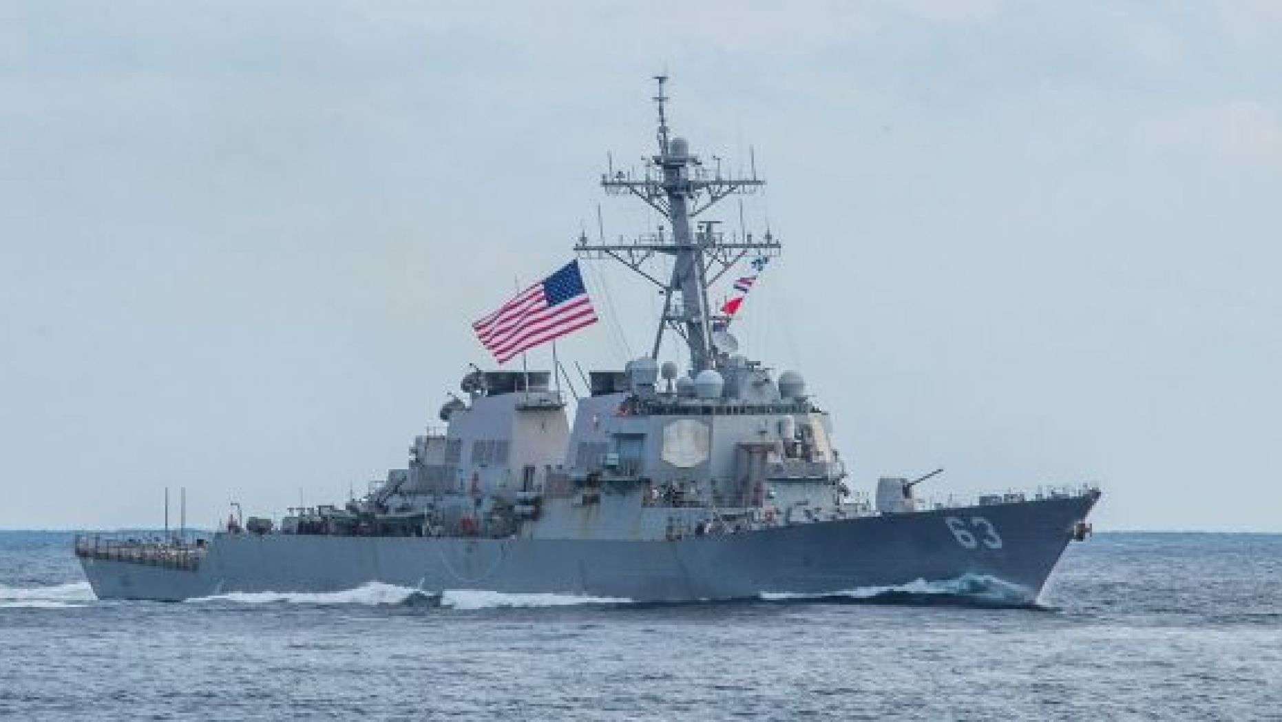 美国2艘军舰再次过境台湾海峡 中国海军军舰对其实施跟踪监视