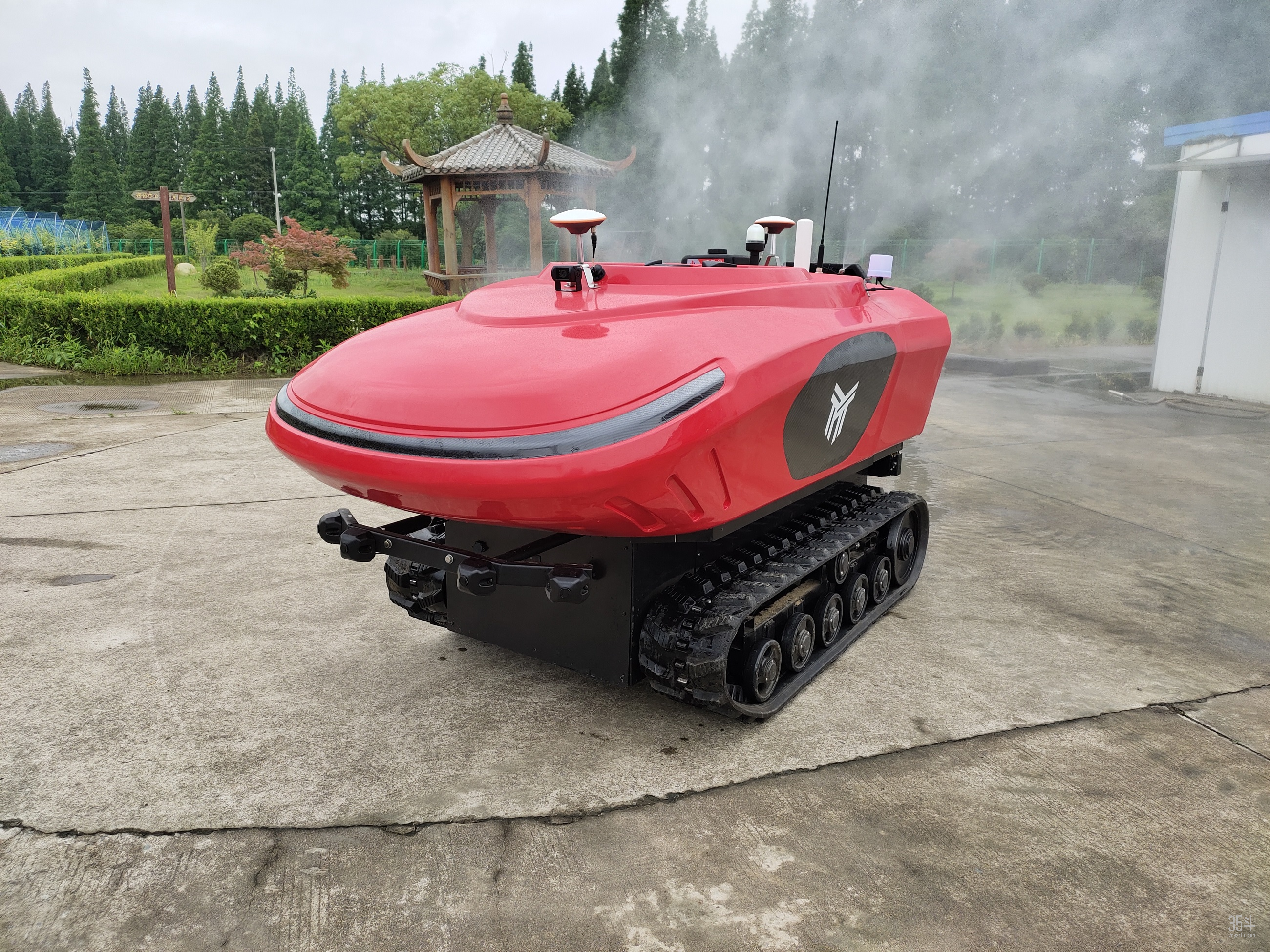 在近千亿美元市场上，进击的无人驾驶农业机器人“在线种地”