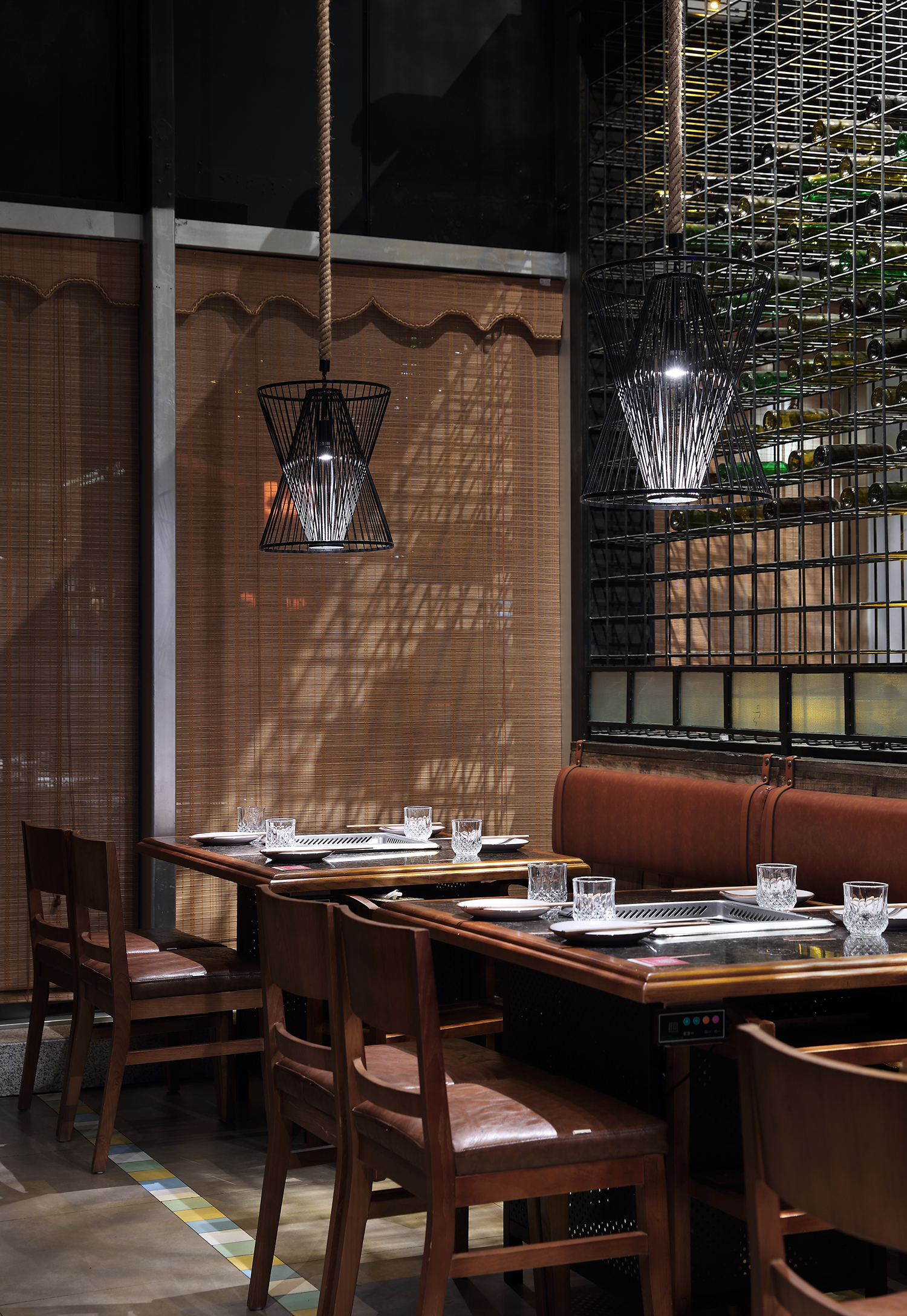 川菜餐厅设计火锅餐厅设计艺鼎新作可辣可不辣的老船说火锅