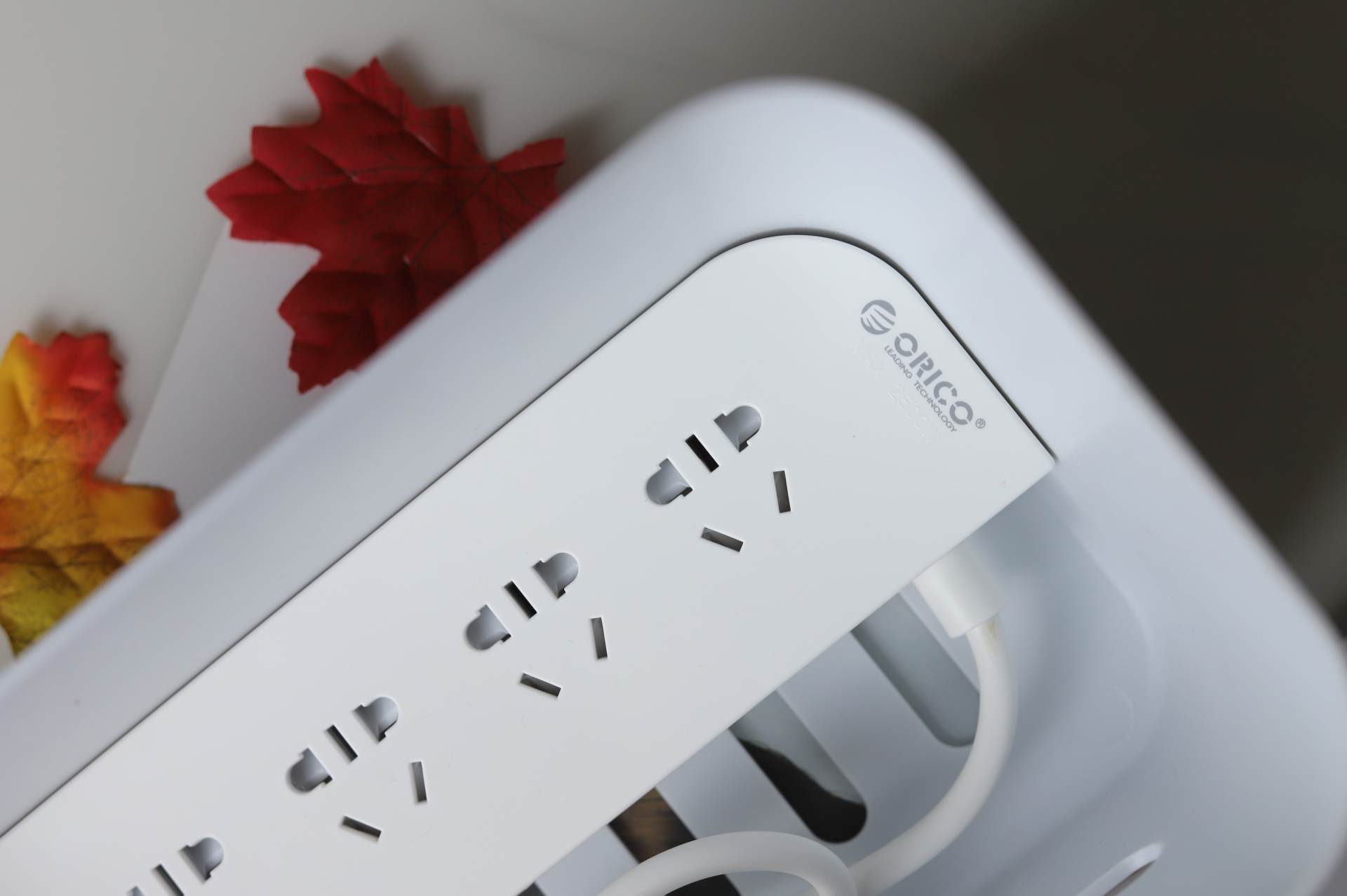 ORICO收纳盒插座体验：方便美观，桌面从此干净整洁