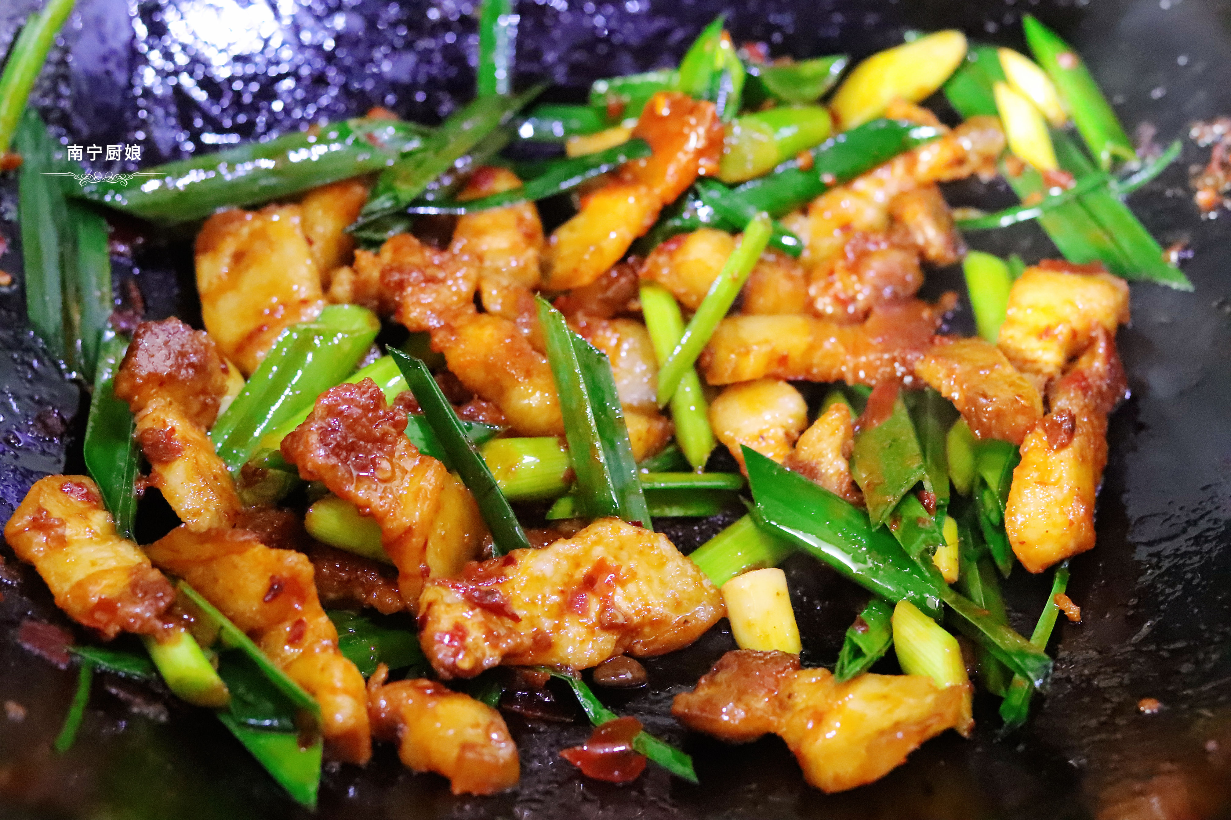 回鍋肉這樣做吃著才過癮，肥而不膩，超級下飯，每次做一盤不夠吃