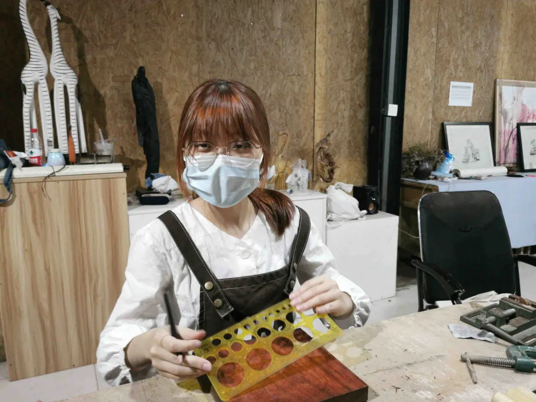 「庐山手工」上课、抢饭、熬夜、摘柿子这些经历你都在吗？