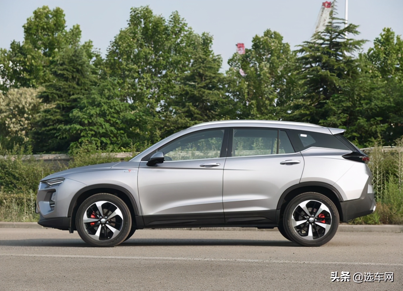 海马8S新增两款车型 售价11.99万起