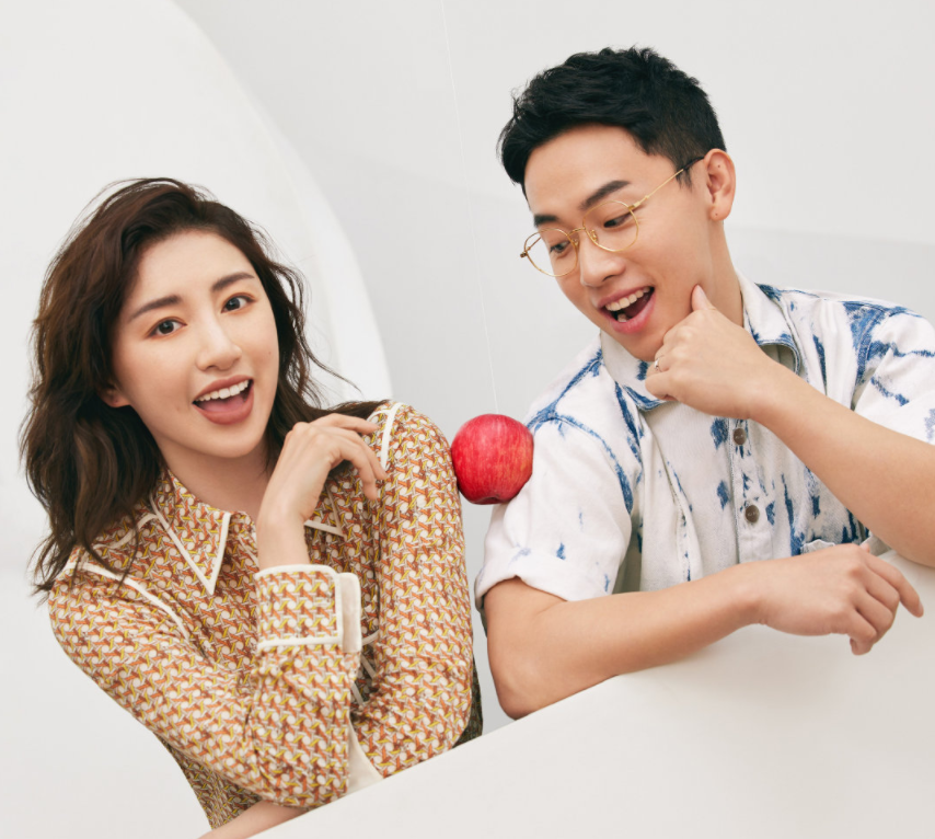 《妻子5》官宣，四對(duì)明星夫婦海報(bào)出爐，蔣勤勤顏值凍齡了吧