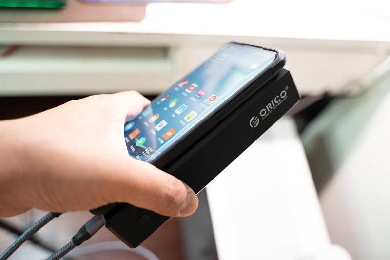 一斤半，小米10充6次电：ORICO 30000mAh充电宝