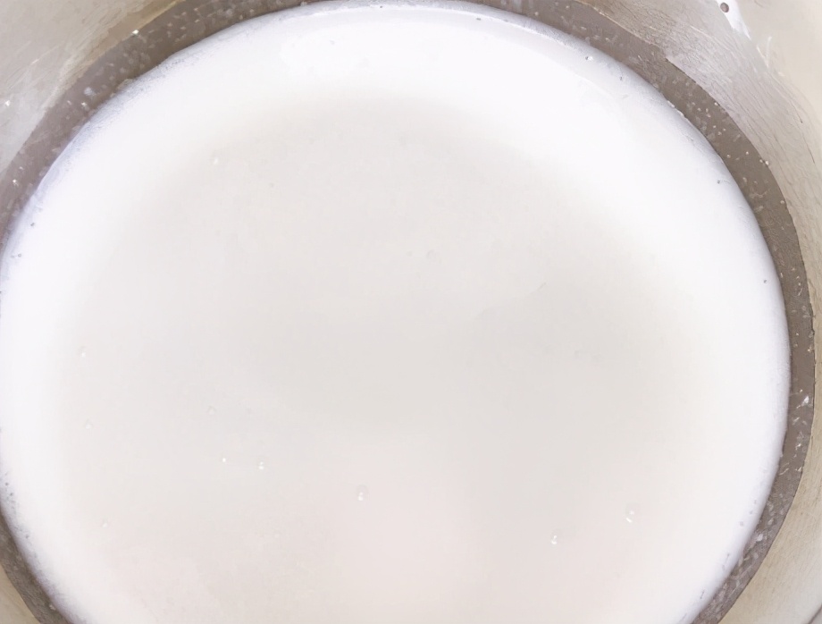 大米糕傳統做法，不用小蘇打和泡打粉，蓬鬆軟糯，比蛋糕還好