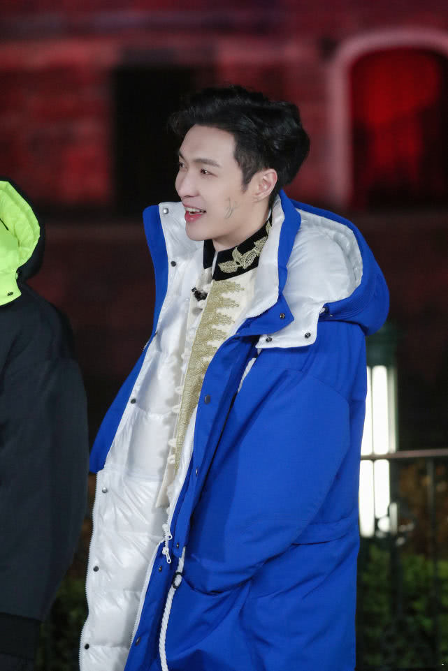 张艺兴退出 成员大换血八成观众送差评 这还是你