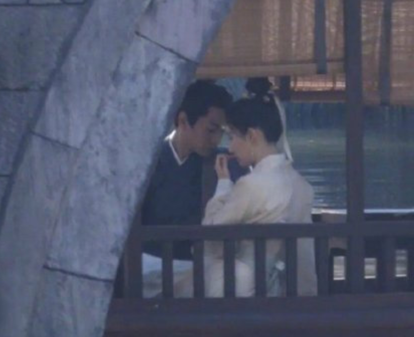 Liu Yifei " dream Hua Lu " the road is appeared, pull a hand with Chen Xiao the kiss is too sweet, do not want to explode the section is bad